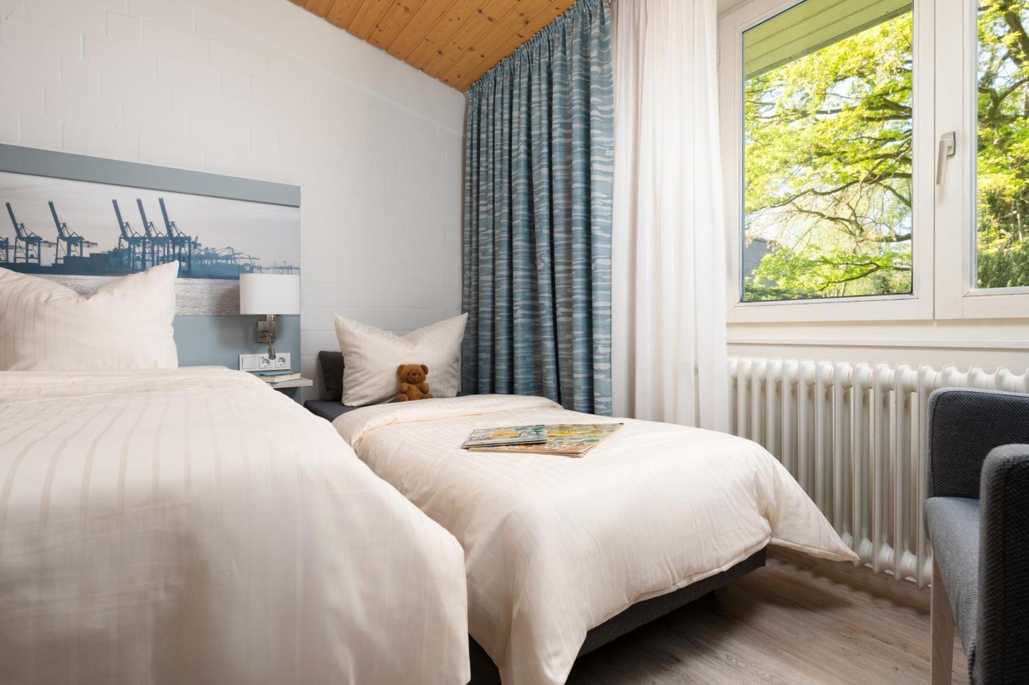 Zur Rennbahn Hotel Drage Kültér fotó