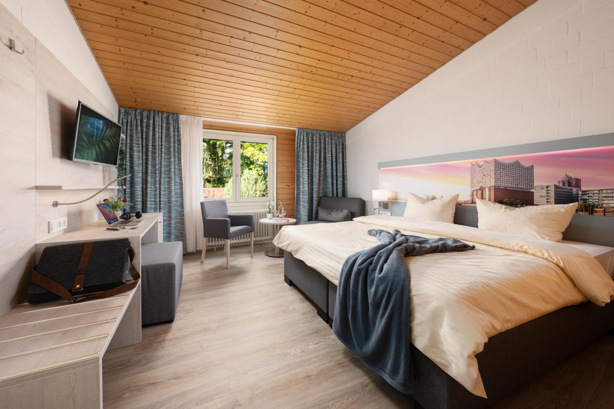 Zur Rennbahn Hotel Drage Kültér fotó